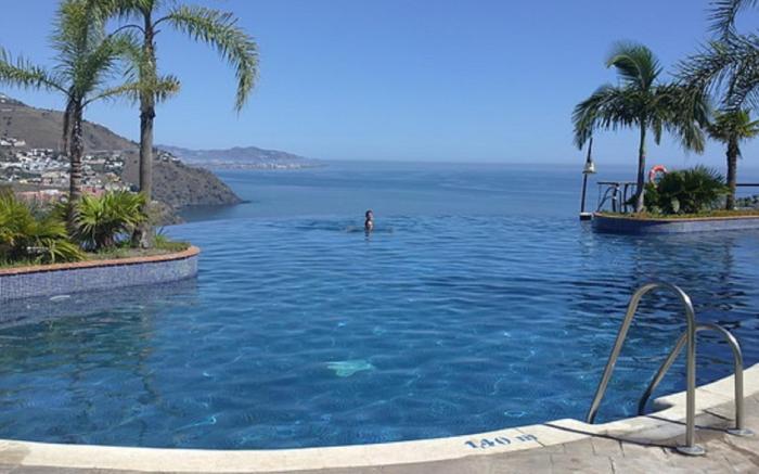 Excellent views, Beach  mountain, Panorama swimming pool all year round