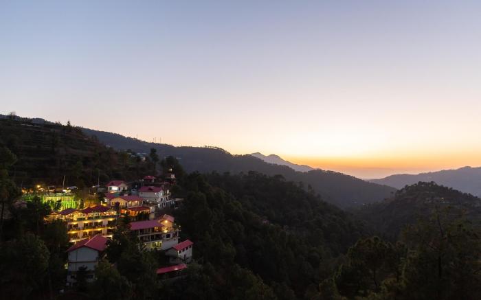 Maple Resort Chail