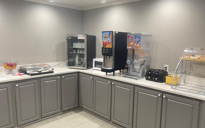 Homegate Inn & Suites Collierville, TN