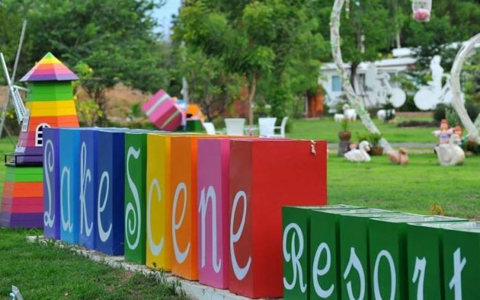Lake Scene Resort