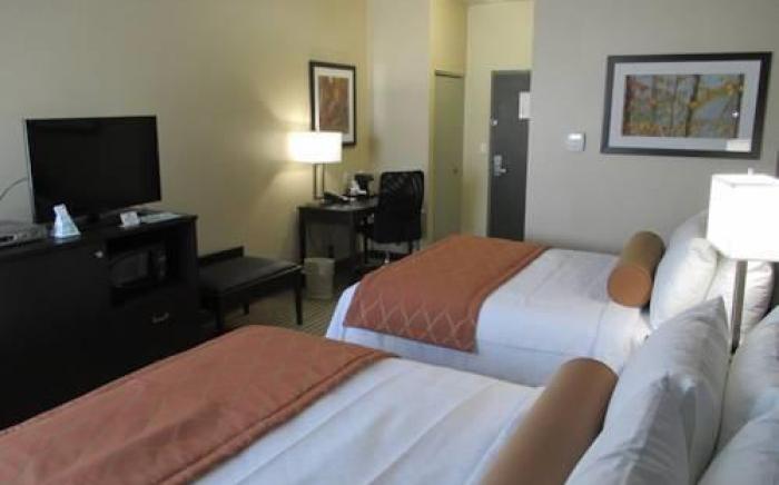 Best Western Plus Fergus Hotel