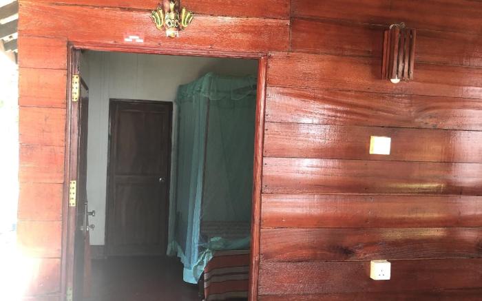 Canoe Beach Resort and Hostel