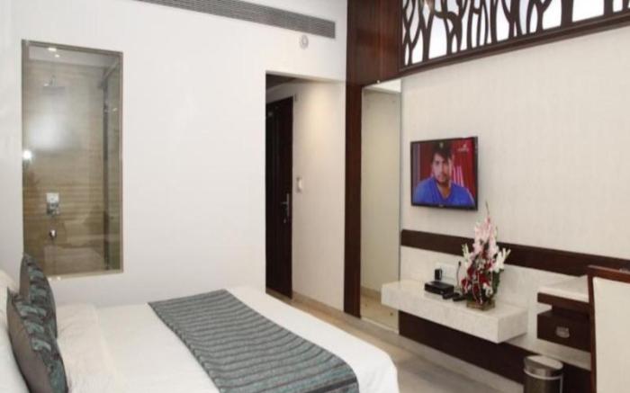 Hotel Emerald