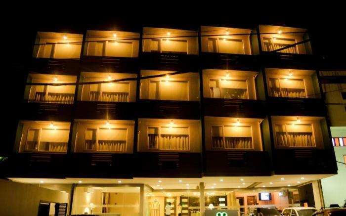 88 Courtyard Hotel