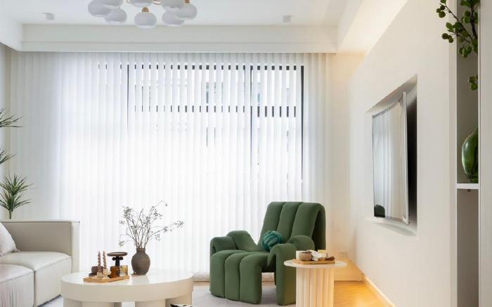 Shanghai Center 4 Bedroom Apt Near Yuyuan Garden