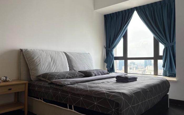 R&F Seine Region 2R1B Dualkey High Floor Apt View