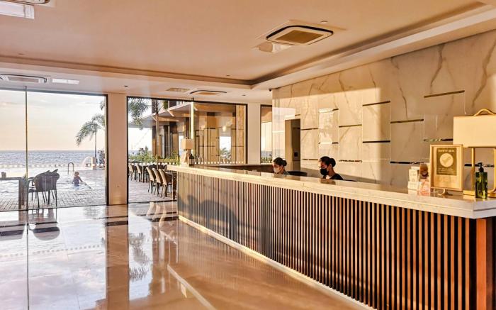 Awesome Hotel