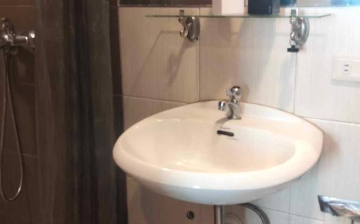 Spacious Studio Apartment B402