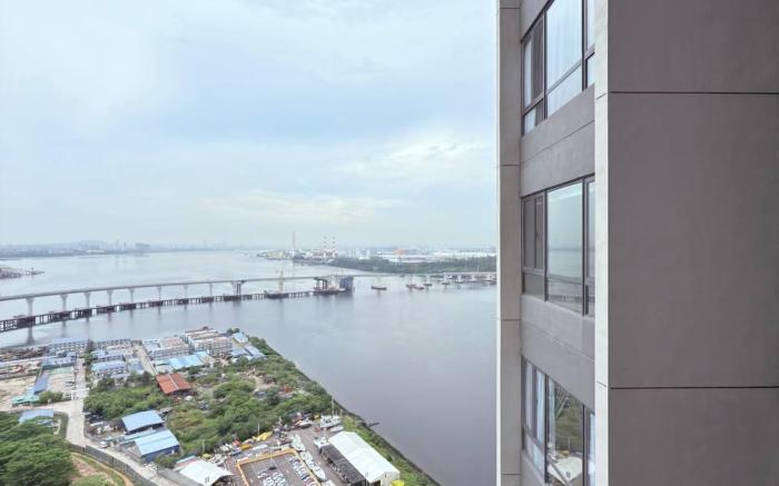 Partial Seaview 2BRunit atR&F Seine Region by ANJU