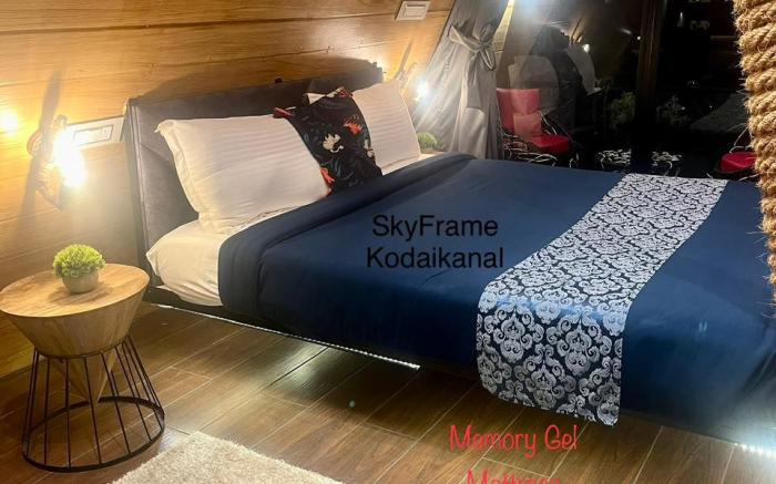 A Frame with Amazing Lake View