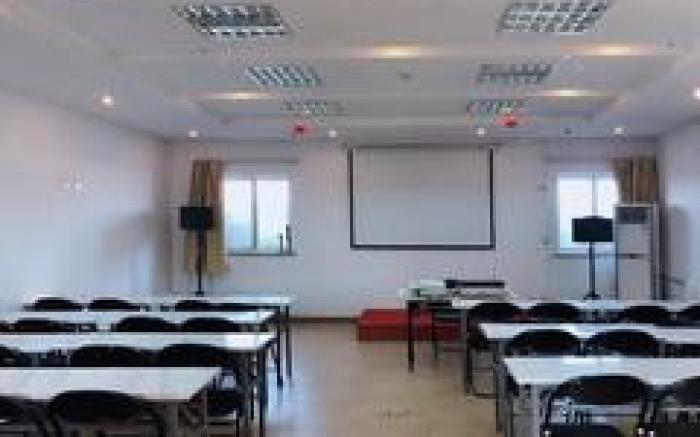 Home Inn Xi'an North Passenger Terminal University of Science and Technology Wude Road Metro Station