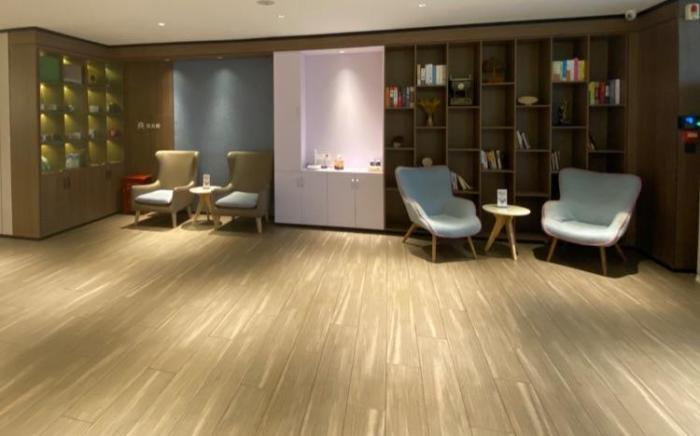 Home Inn Qingdao Zhengyang Middle Road Wanda Plaza