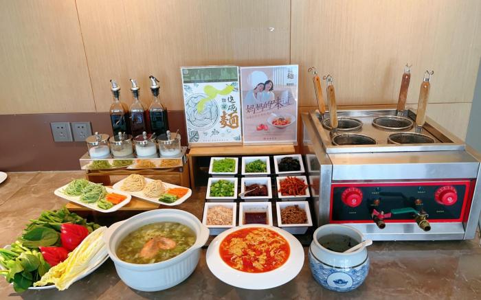 Home Inn Neo Qingdao Central Business District Zhenjiang North Road