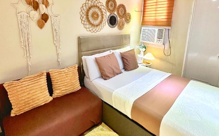 Cozy Room with Hallway Balcony- DELUXE UNIT