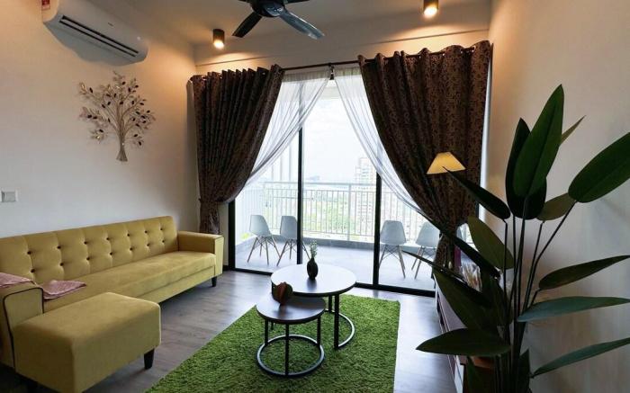 Antara Residence with Lake View Homestay Putrajaya