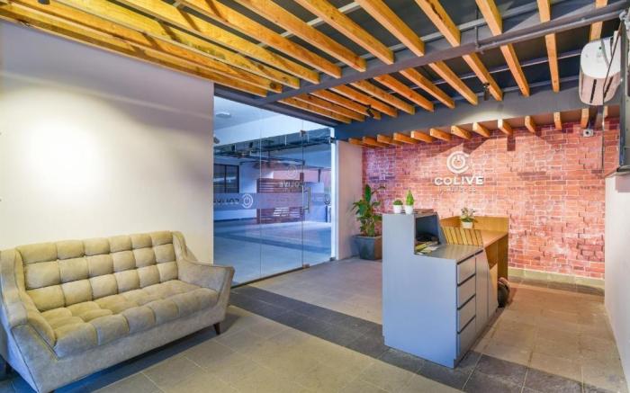 C Suites - Signature Tower