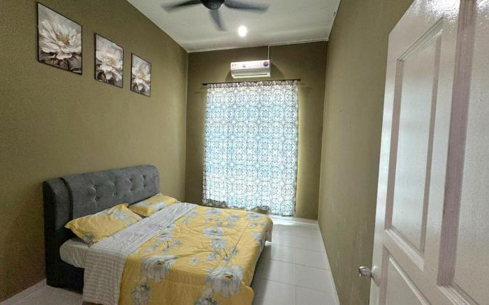 NORELSYA HOMESTAY BEMBAN MELAKA