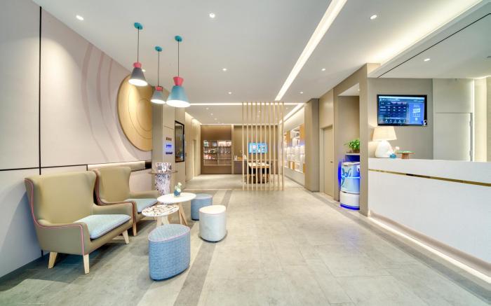 Home Inn Neo Hangzhou West Lake Southern Song Imperial Street Ding'an Road Metro Station