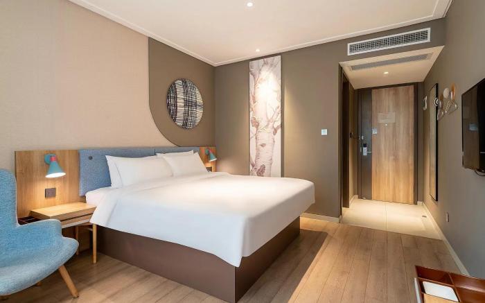 Home Inn Neo Xiamen Lianban Metro Station