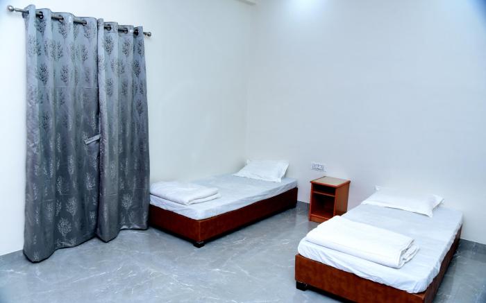 Adinath bhavan - Jainsite Dharamshala