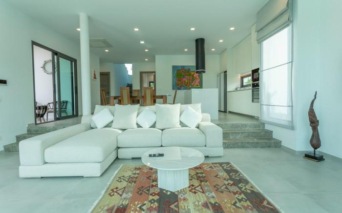 New Villa for Those Who Love the Finer Things v133