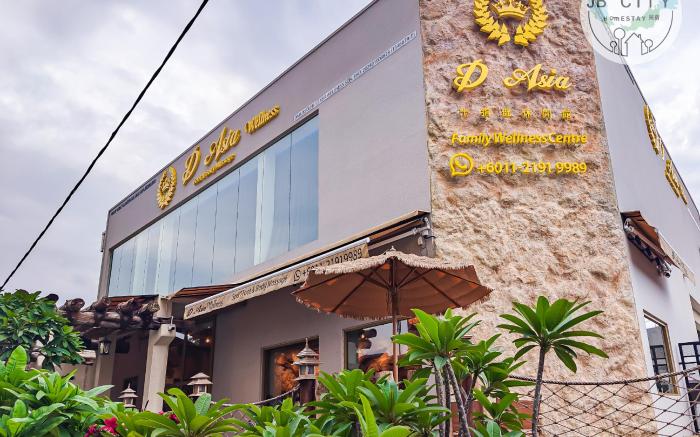 Grand Oasis Villa by RR JBcity