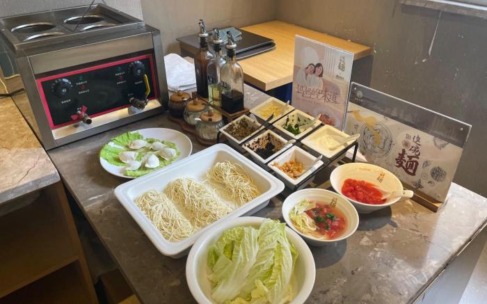 Home Inn Neo Chengdu Kuanzhaixiangzi Fuqin Subway Station Branch