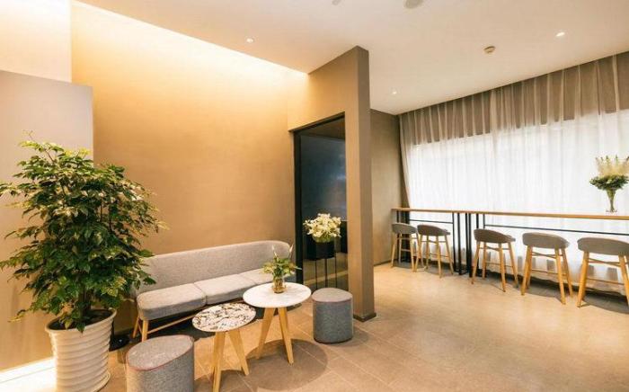 Home Inn Neo Chengdu Kuanzhaixiangzi Fuqin Subway Station Branch