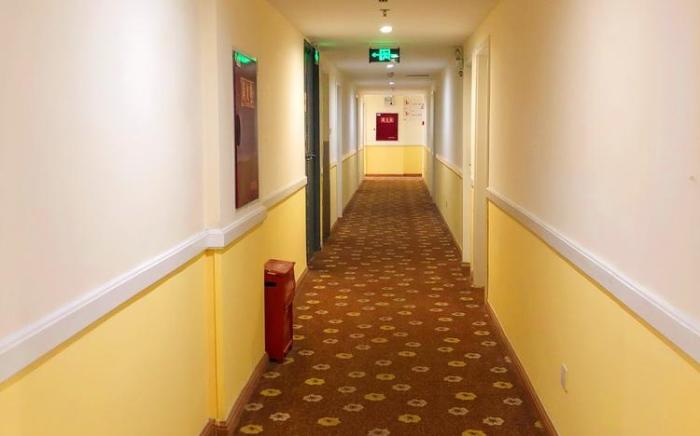 Home Inn Chengdu Chunxi Road Hongxingqiao Metro Station