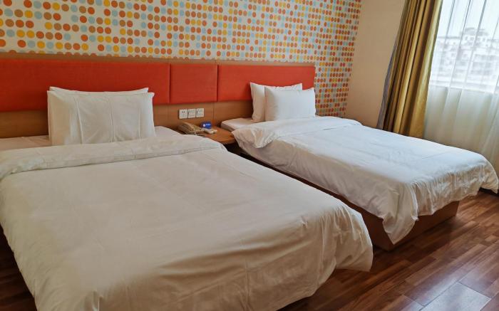 Home Inn Chongqing Hechuan Jiuchang Street Pedestrian Street
