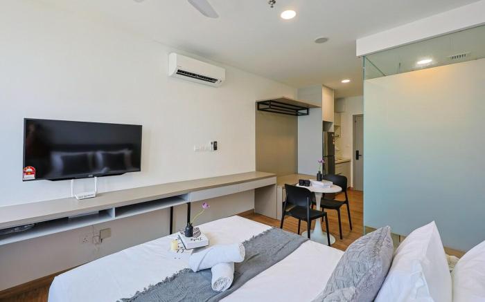 2Pax Simple Modern  Studio Apartment @KL City view
