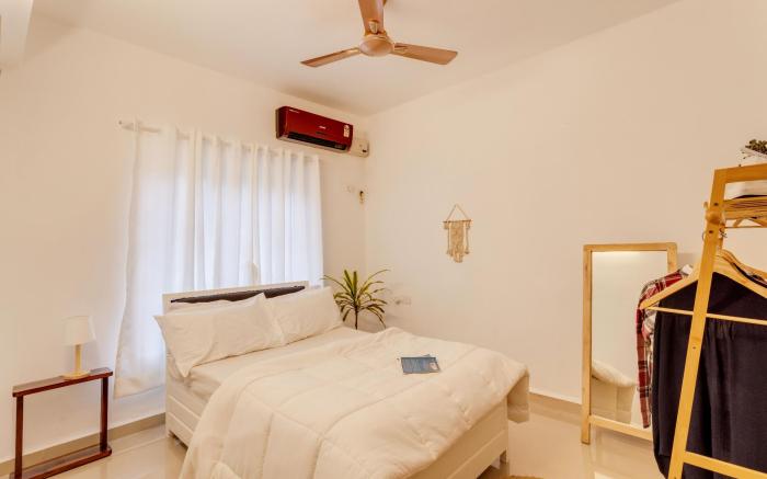 2 BHK Pool Front Apartment @5 mins to Anjuna Beach