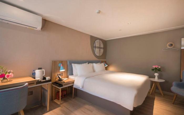Home Inn Neo Zhuhai Gongbei Port