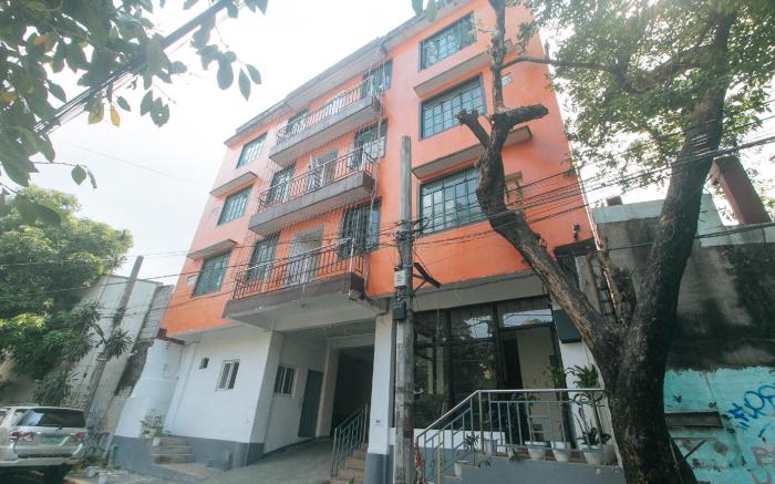 RedDoorz @ Najar Residences near NAIA Terminal