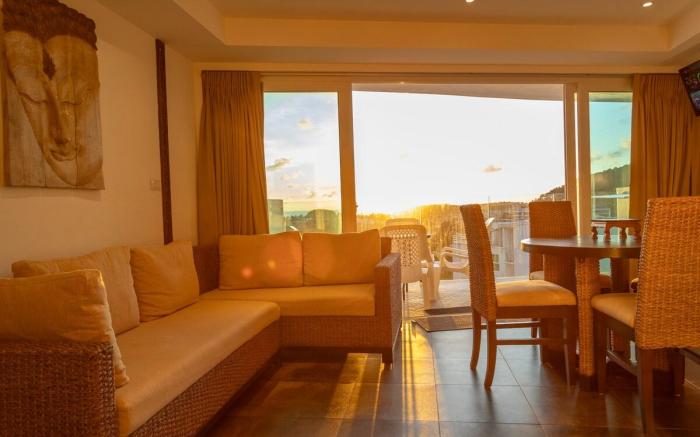 kata Sea View 2 BR 4 Minuets to Beach C129