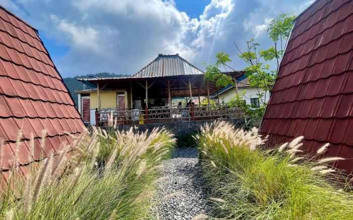 Double U Camp and Villa