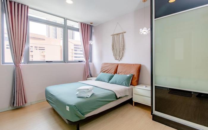 Cozy unit 1024 near Times Square/Pavilion/Alor Str