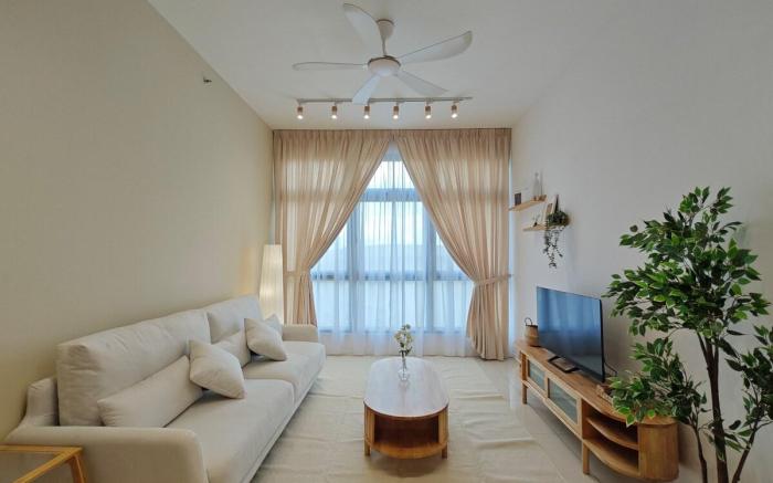 Paradigm Residence, Horizon Suite by Antlerzone