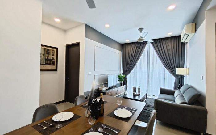 Dpristine, Urban Suite by Antlerzone