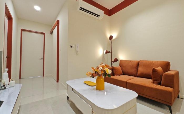 Paradigm Residence, Eden Suite by Antlerzone