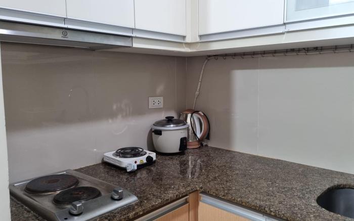 Dent Condo Eighty One Newport