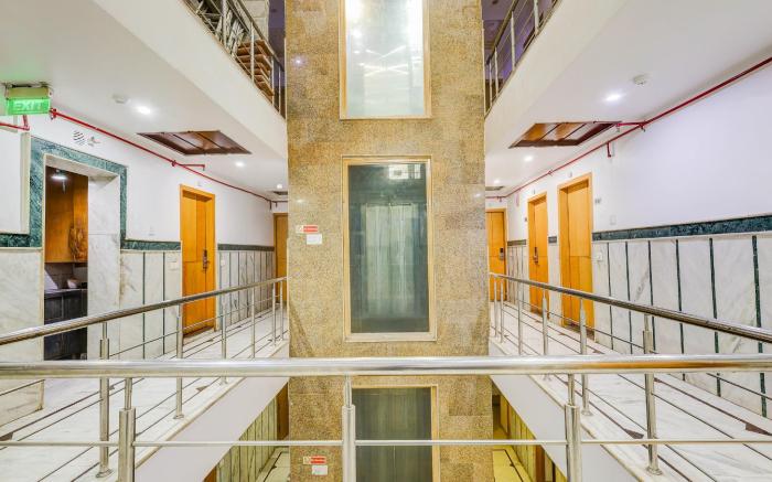 Townhouse Arakashan Road Paharganj Formerly Mohan international