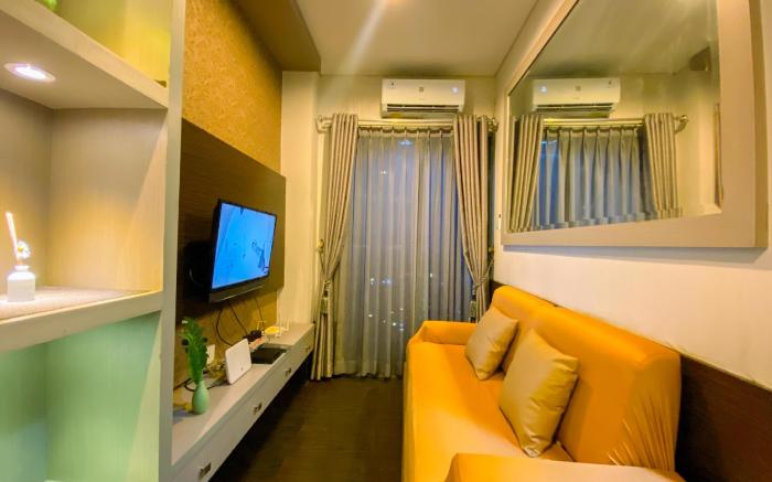 Homey 2BR at GP Plaza Apartment By Travelio