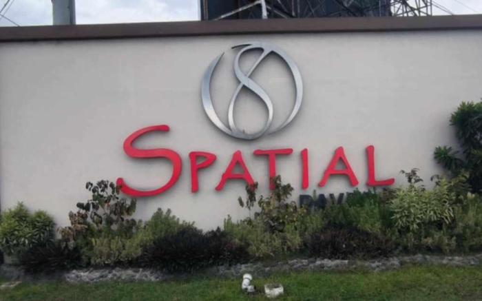 2bdr condo rental free wifi,netflix,pool,parking