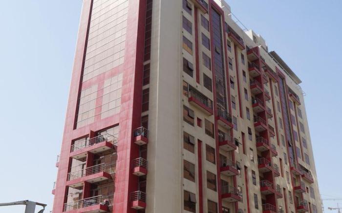 Double Bed partition Room in Tecom Near Metro