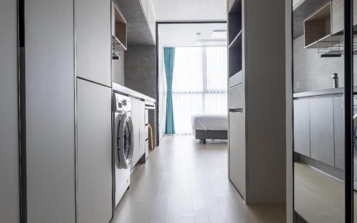 Grand Bleu Hotel & Residence