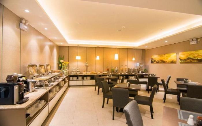 Home Inn Plus Beijing Guangqumennei Metro Station Hongrun