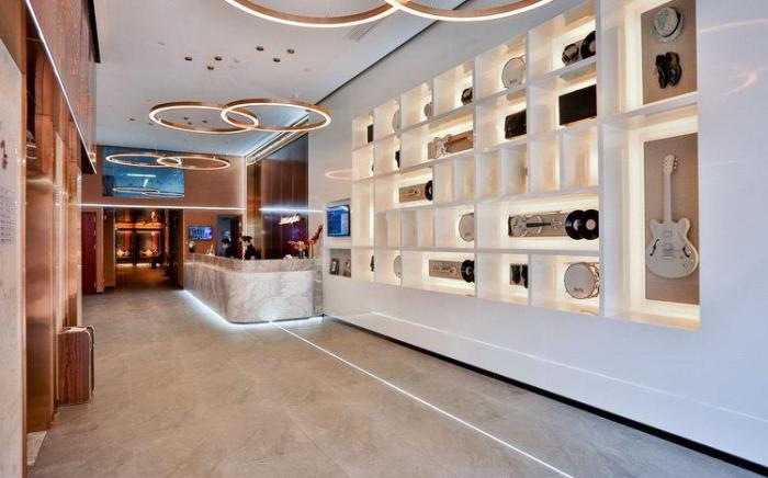 Home Inn Plus Qingdao Licun Metro Station Pedestrian Street