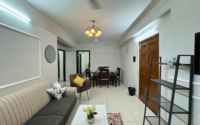 Luxury: 2BHK  Fully Equipped Apt in Central Hyd