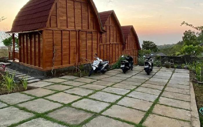 Munduk Terrace